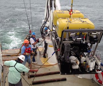 Recovering the ROV after a successful dive. 